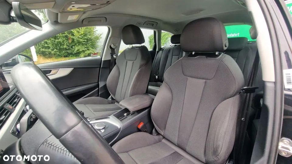 Audi A4 Avant - 16
