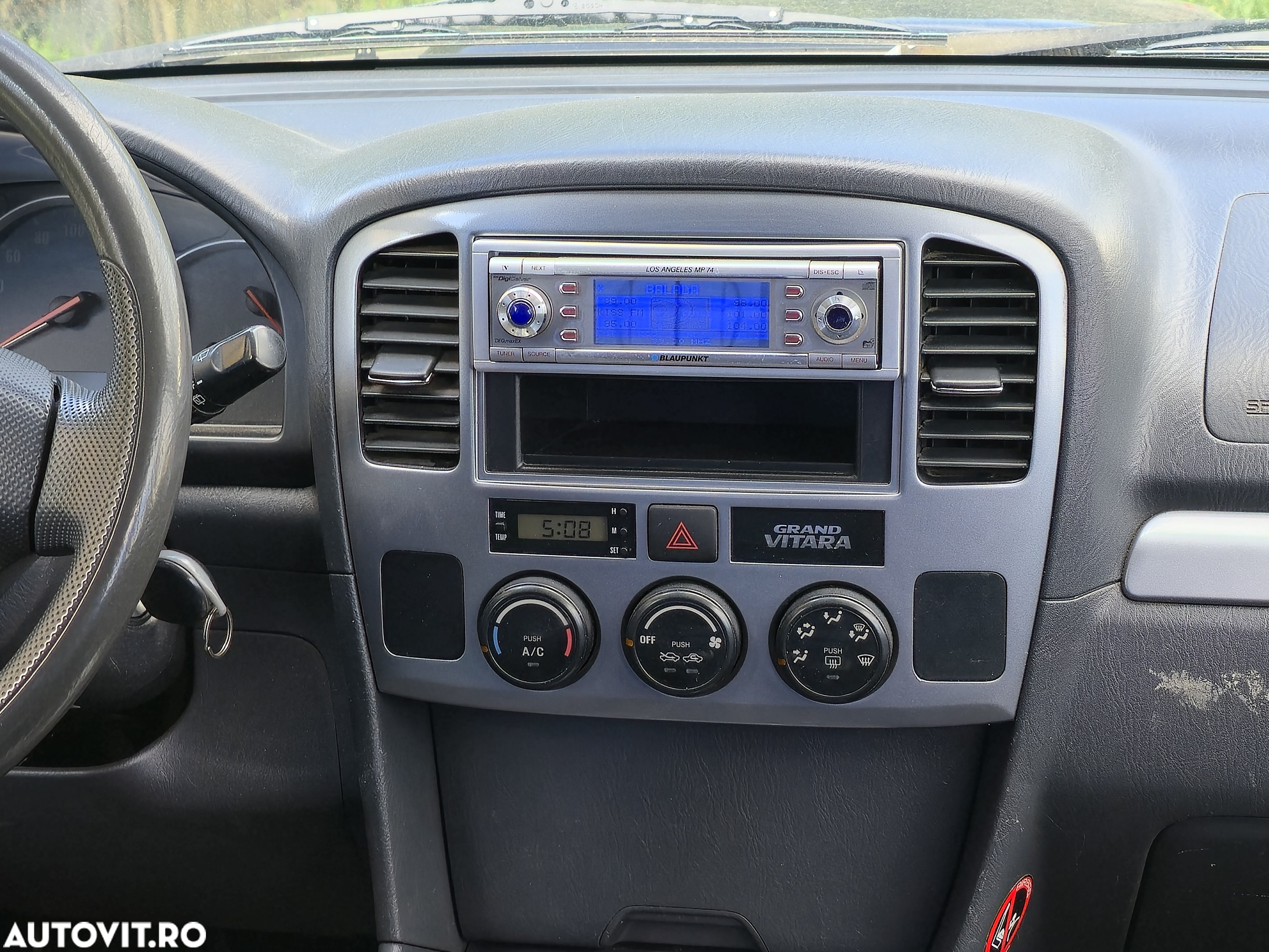 Suzuki Grand Vitara 2.0 TD - 14
