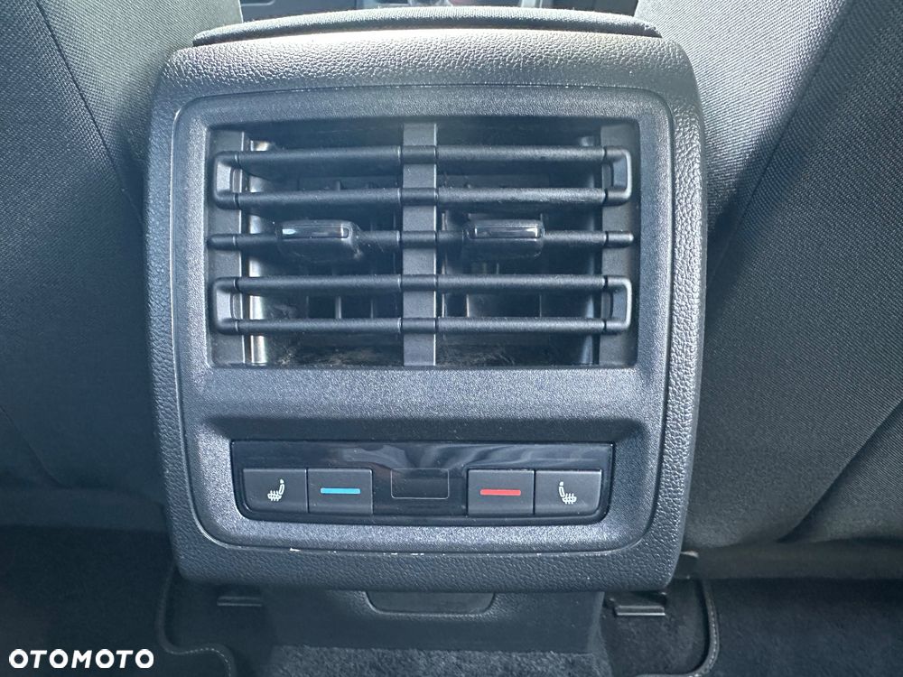 Volkswagen Golf 1.5 TSI OPF United - 15