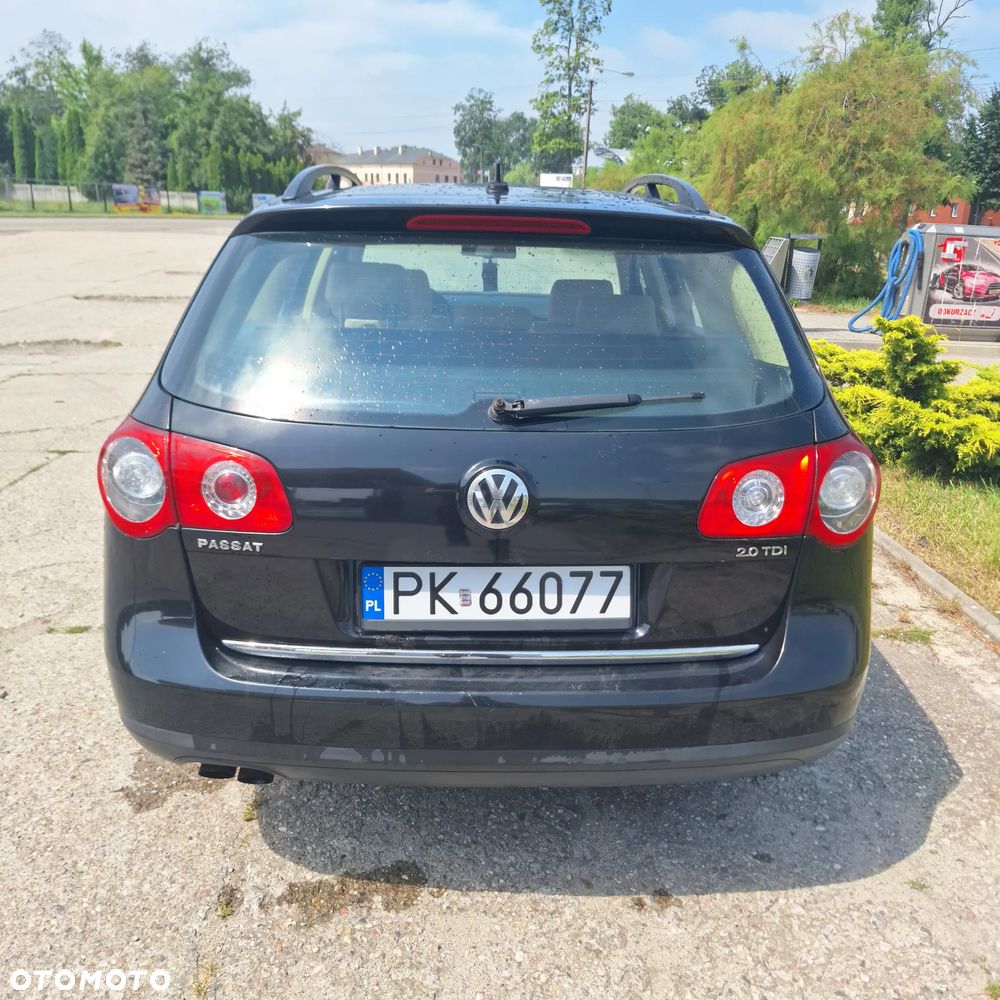 Volkswagen Passat 2.0 TDI DPF Comfortline - 6