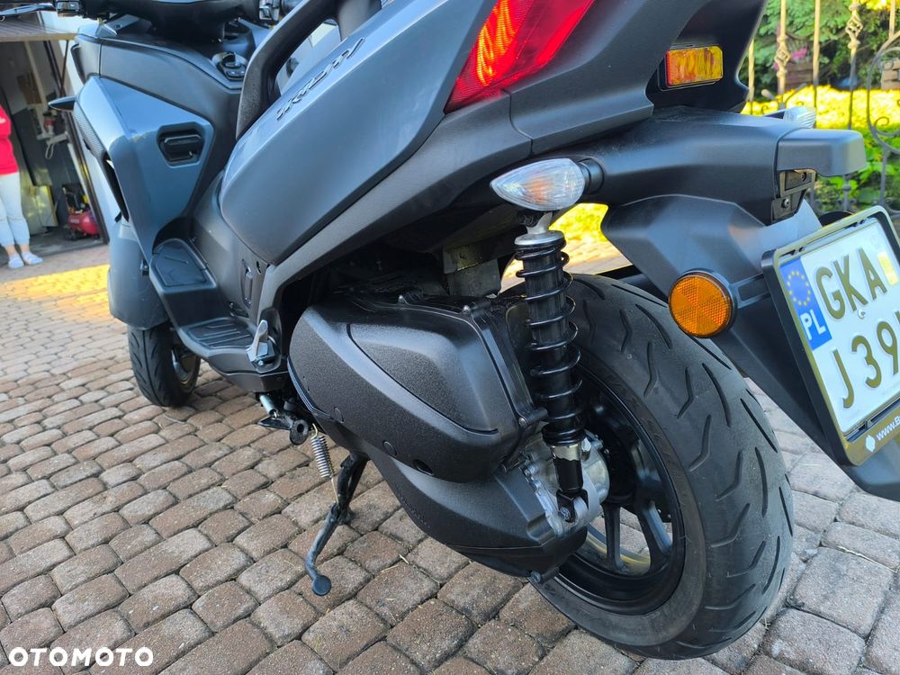 Yamaha Tricity - 3