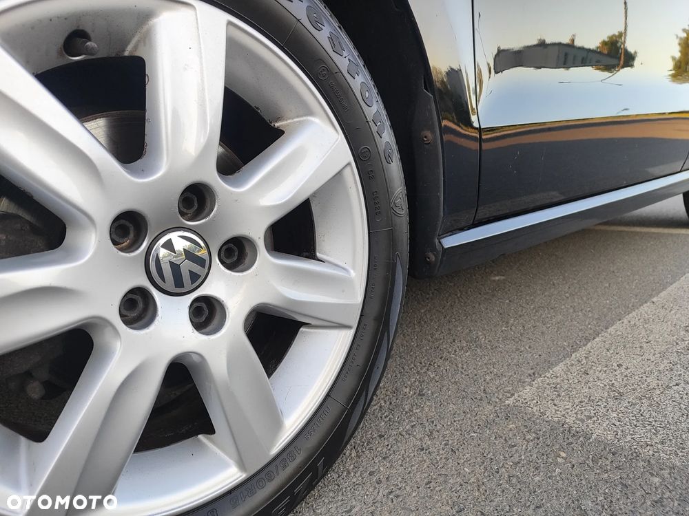 Volkswagen Polo 1.4 FSI Highline - 38