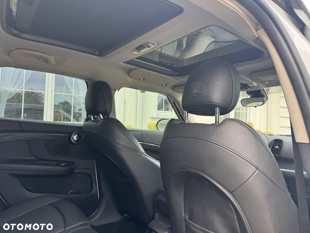 MINI Countryman S ALL4 Classic Trim - 9
