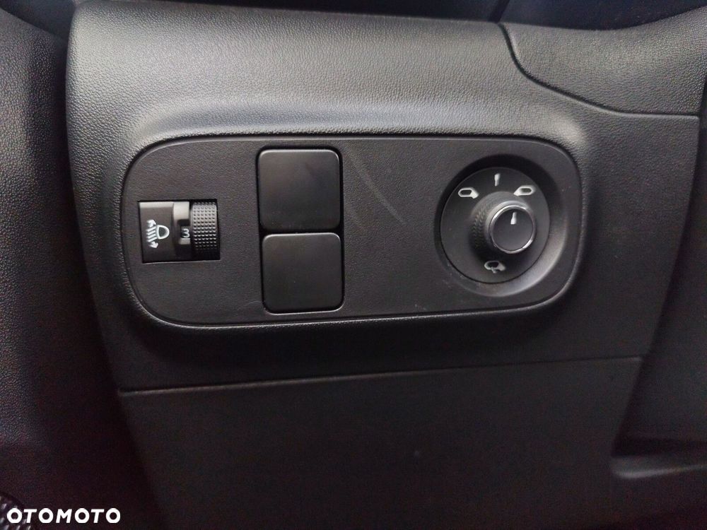 Citroën C3 1.2 PureTech Max EAT6 - 18