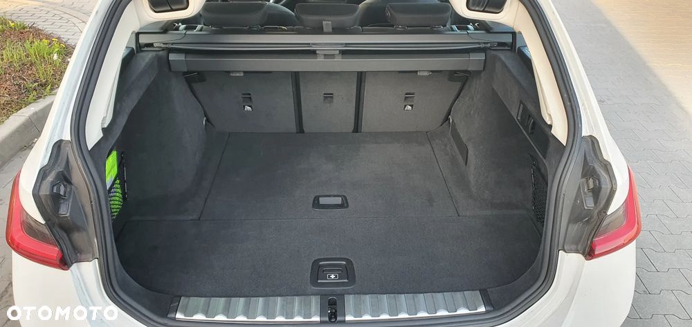 BMW Seria 3 318d - 18