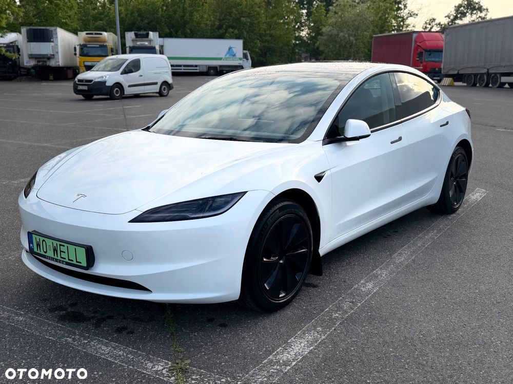 Tesla Model 3 - 2