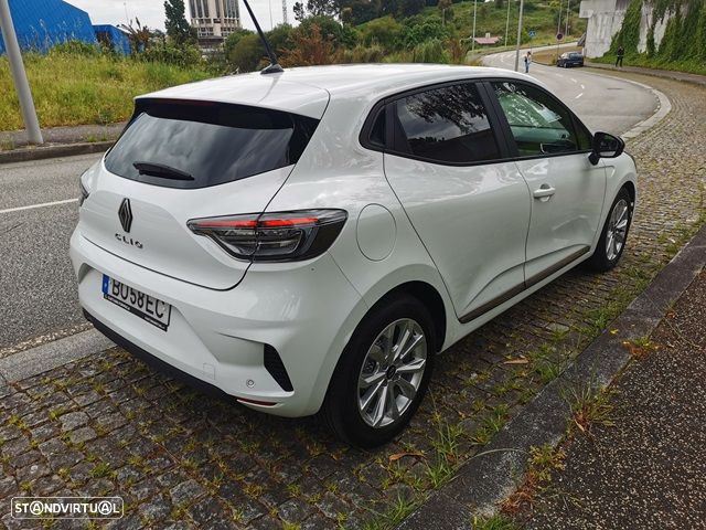 Renault Clio 1.0 TCe Evolution Bi-Fuel - 4