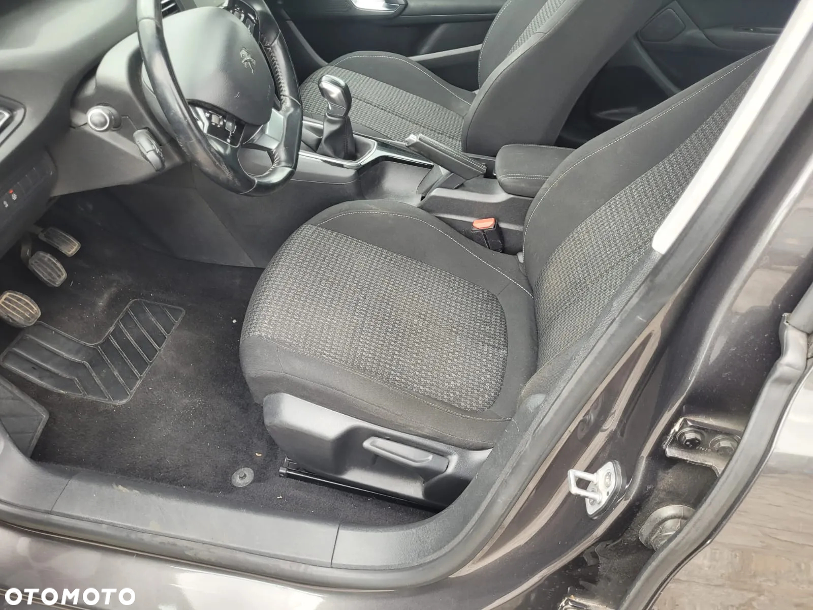 Peugeot 308 1.6 BlueHDi Style S&S - 9