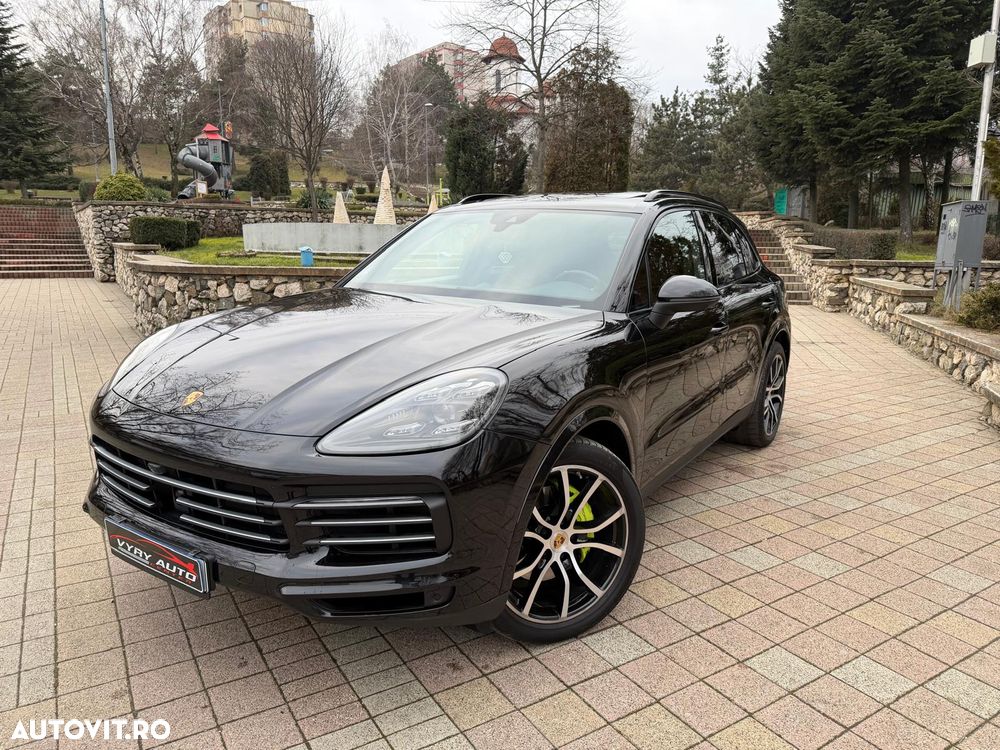 Porsche Cayenne E-Hybrid Tiptronic S Platinum Edition - 2