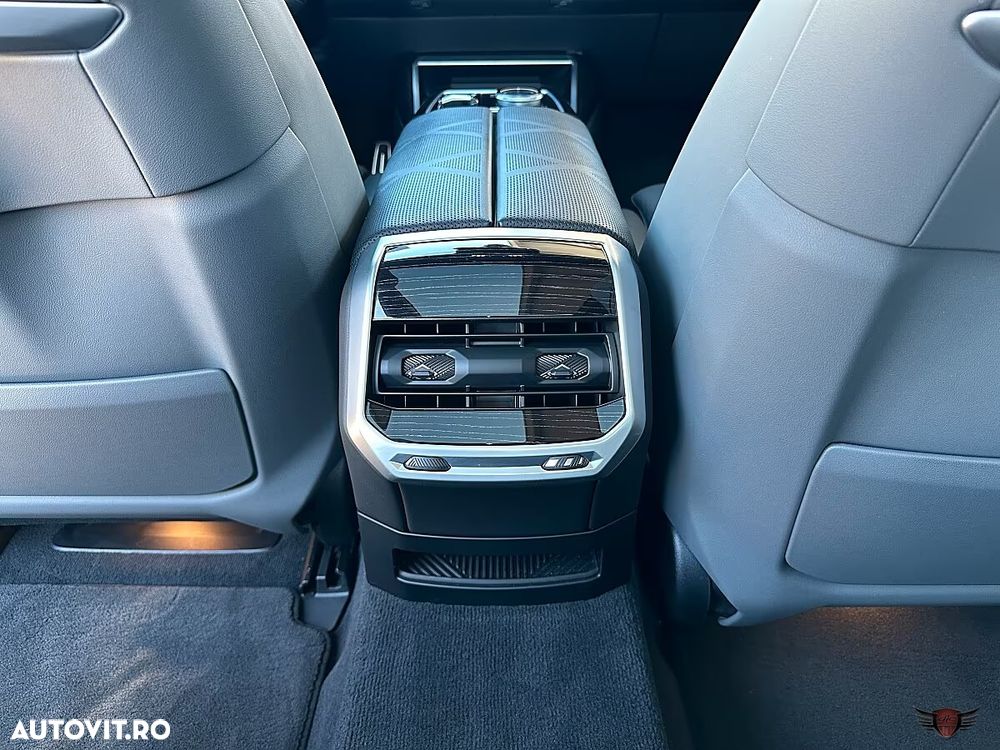 BMW i7 xDrive60 - 31