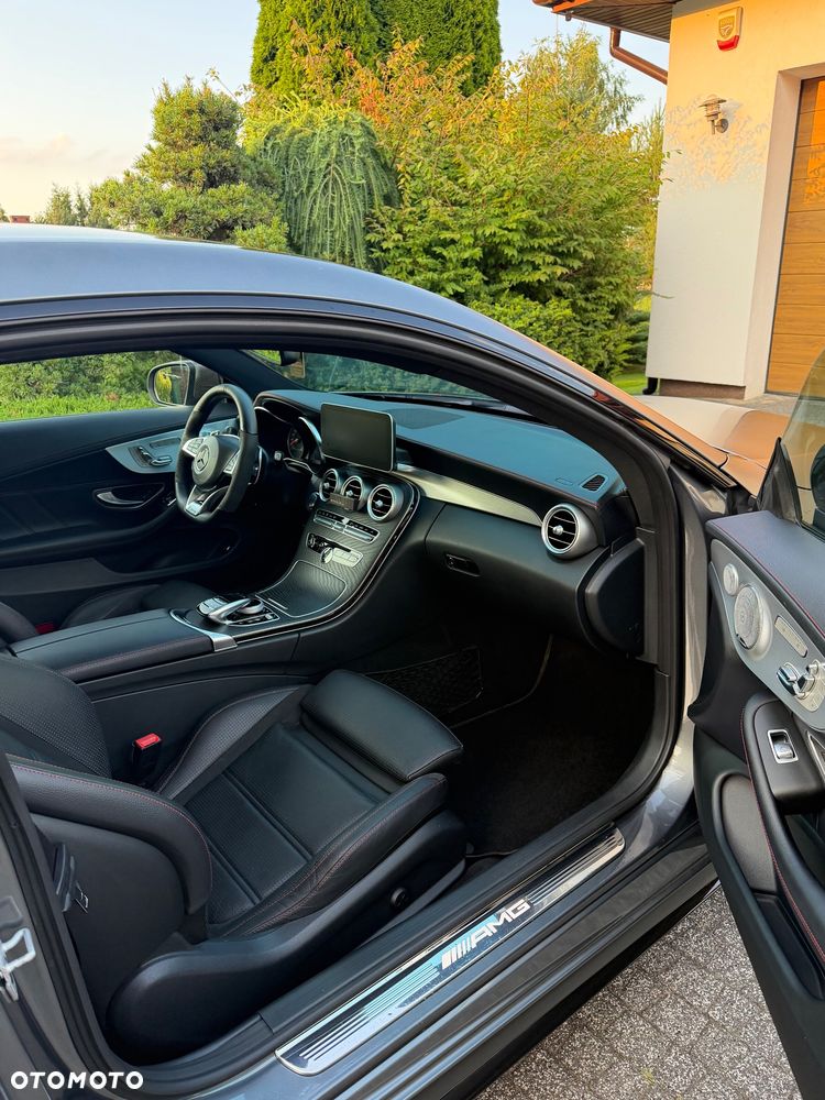 Mercedes-Benz Klasa C AMG 43 4Matic 9G-TRONIC - 17