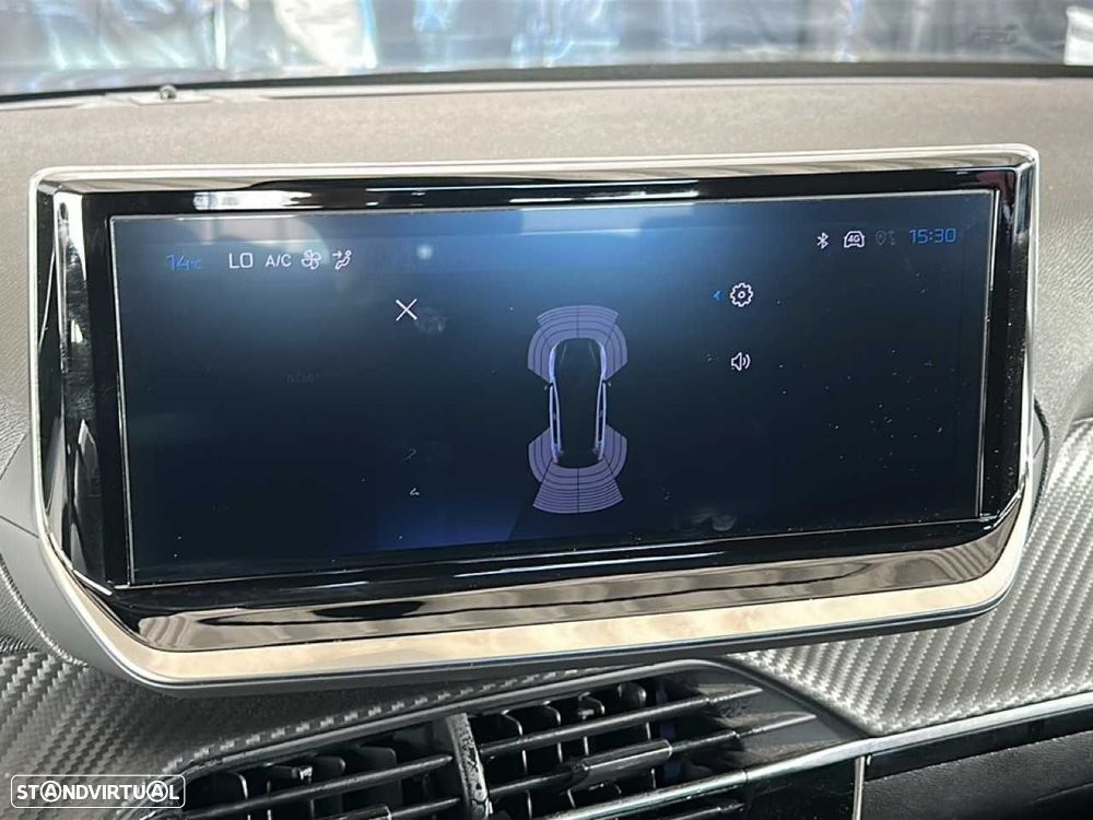 Peugeot 208 1.2 Hybrid Allure e-DCS6 - 12