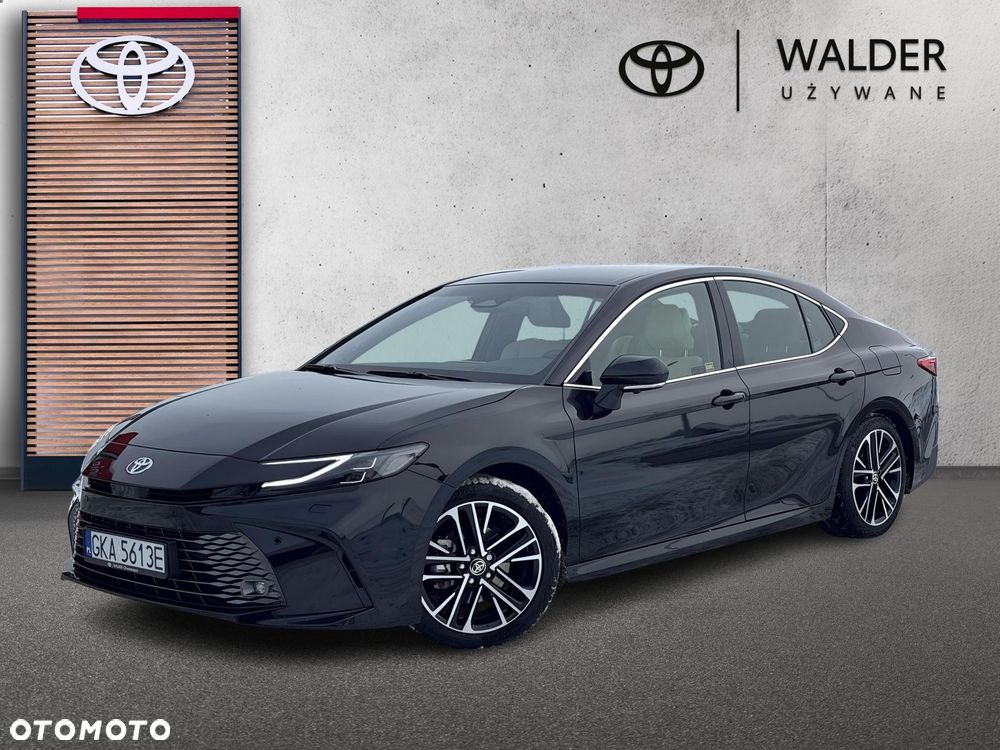 Toyota Camry - 1