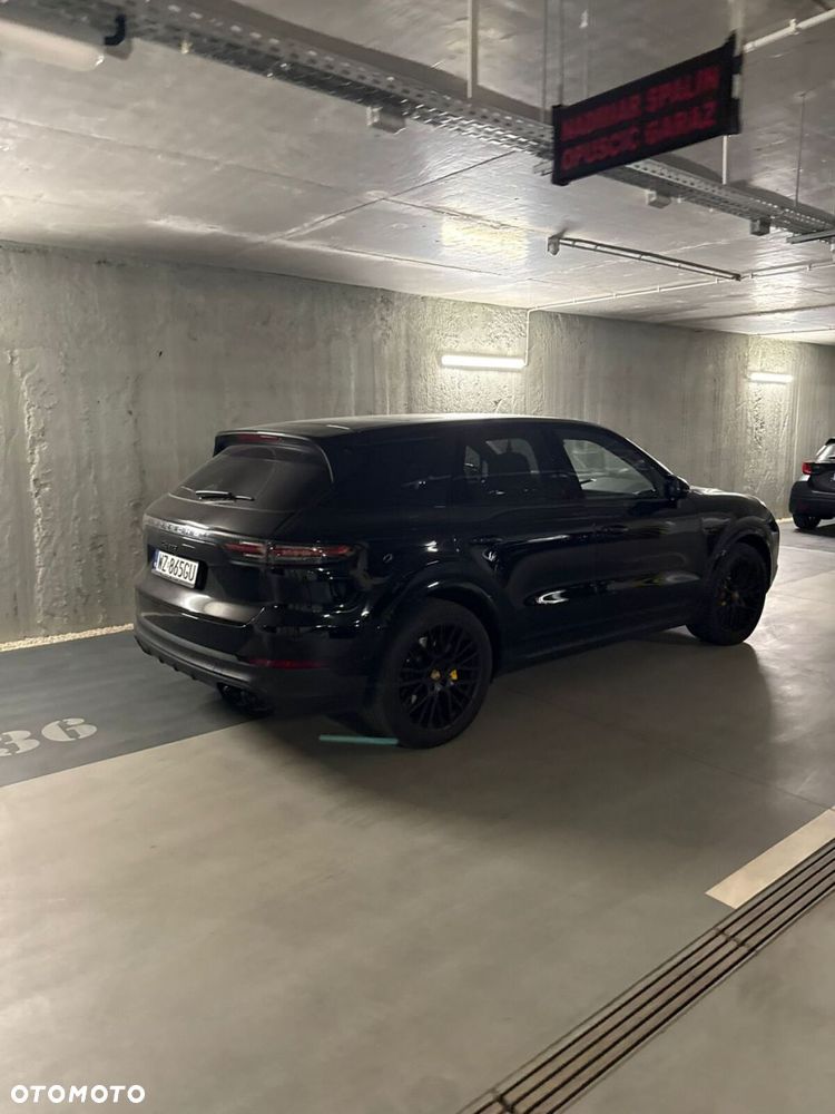 Porsche Cayenne - 9