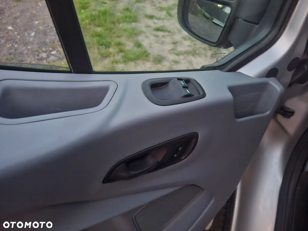 Ford Transit - 10