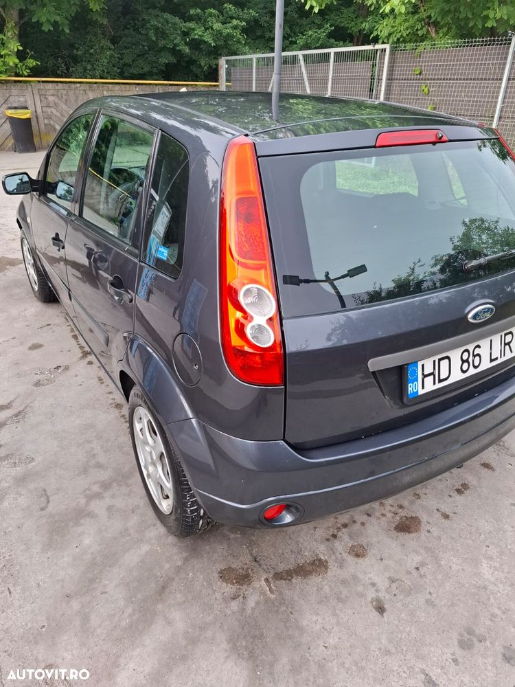 Ford Fiesta 1.4 TDCI Ghia - 4