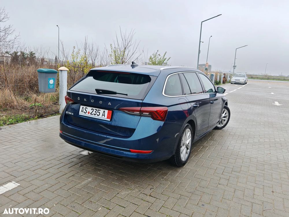 Skoda Octavia 2.0 TDI DSG Style - 2