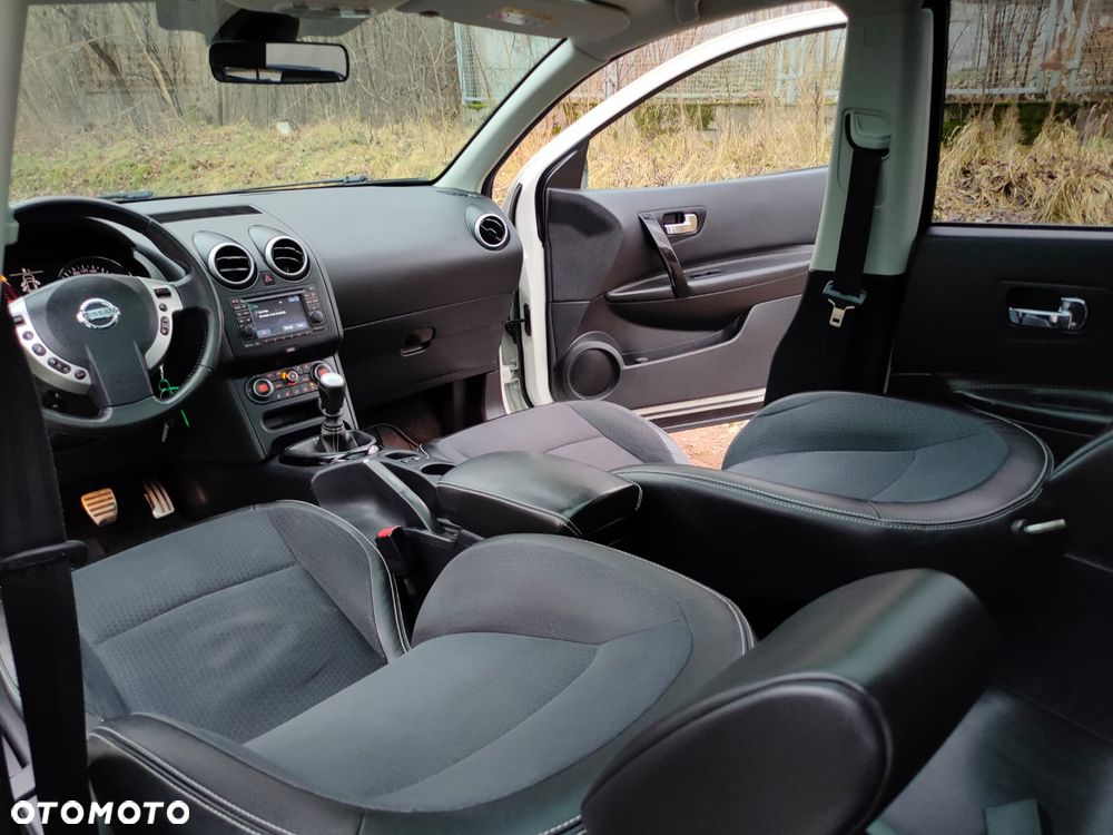 Nissan Qashqai+2 2.0 360 - 25