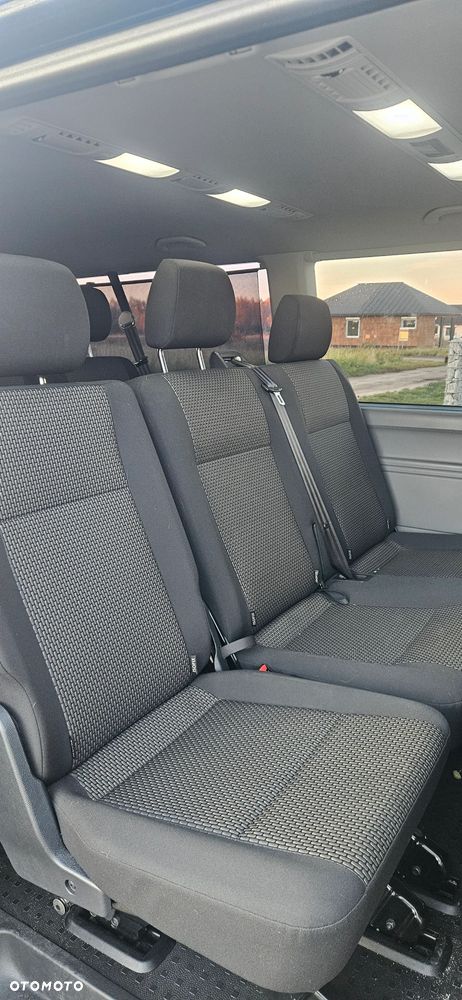 Volkswagen Caravelle 2.0 TDI L2 Trendline 4Motion DSG - 11