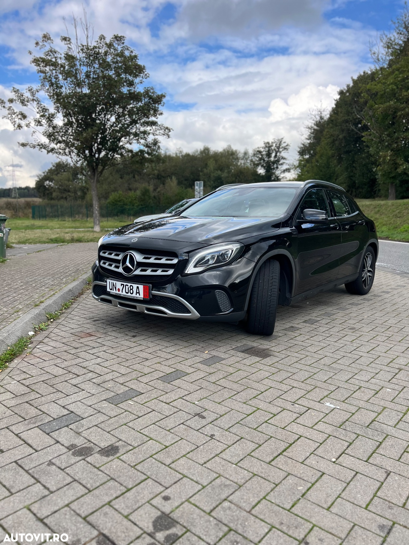 Mercedes-Benz GLA 250 4Matic 7G-DCT - 4