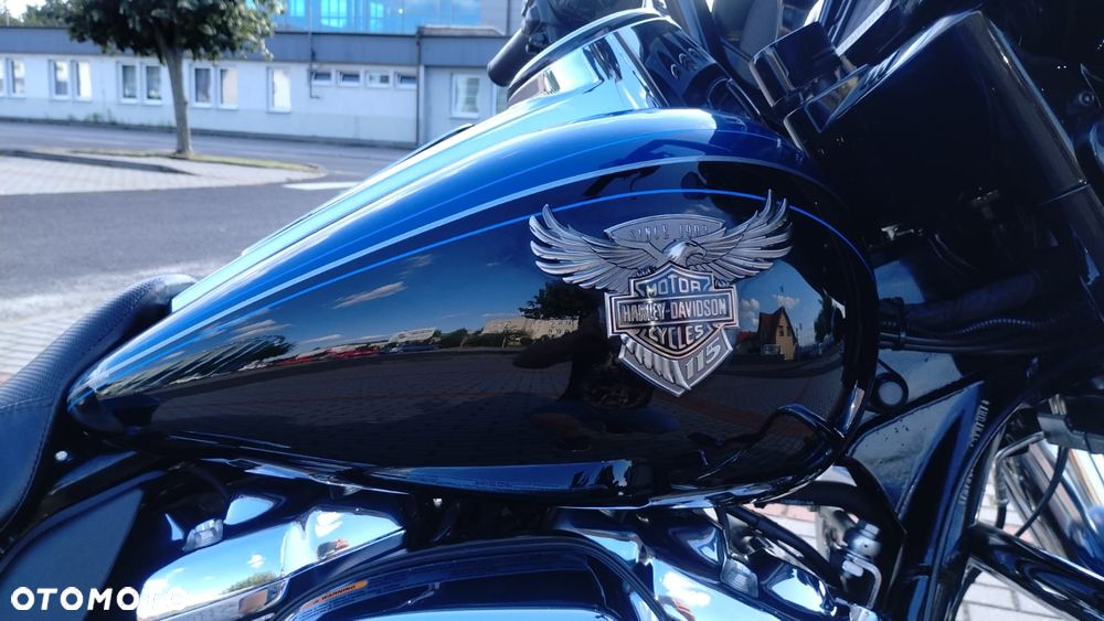 Harley-Davidson CVO Street Glide - 9
