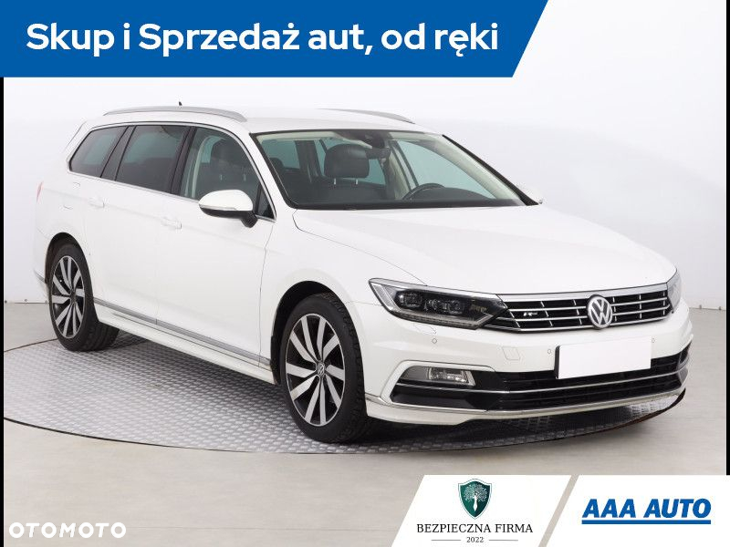 Volkswagen Passat - 2