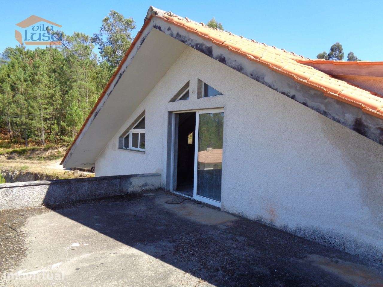 Moradia em construção na Paraduça - Grande imagem: 5/17