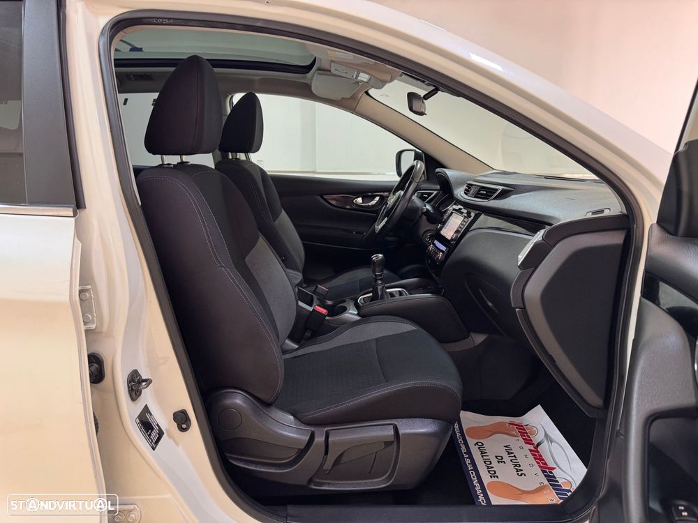 Nissan Qashqai 1.5 dCi N-Connecta - 35