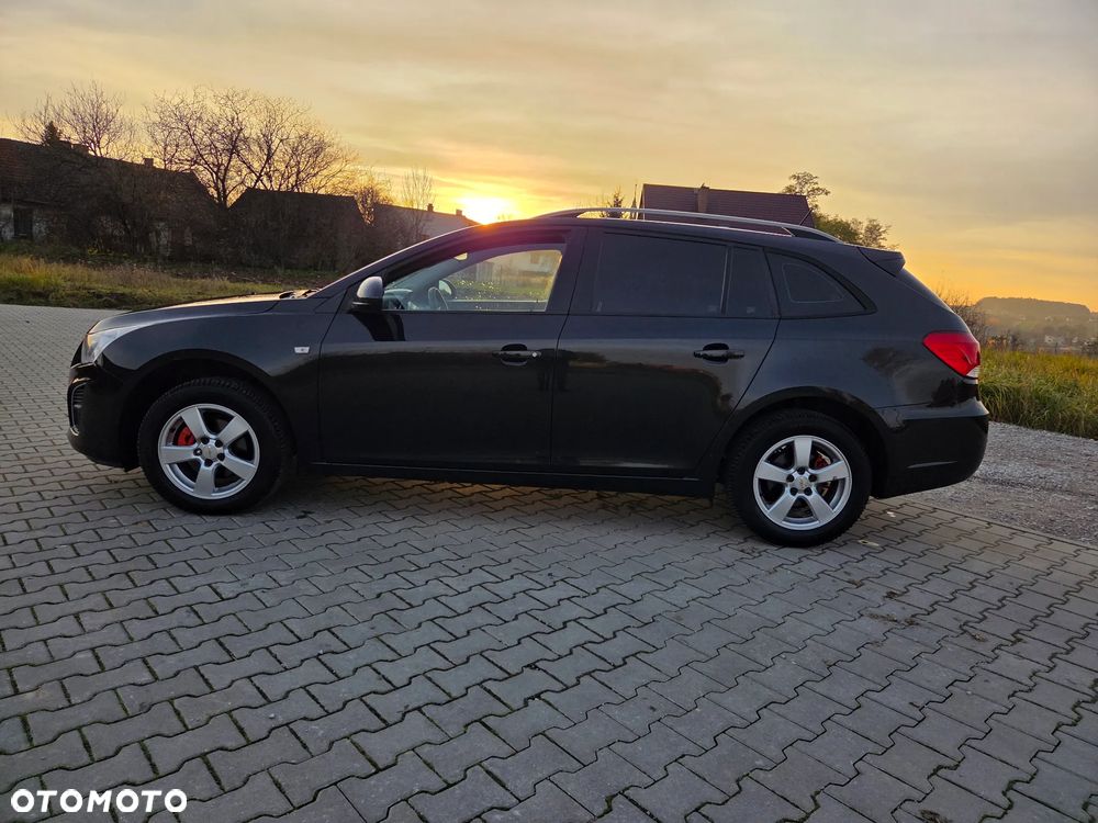 Chevrolet Cruze 1.6 LS+ - 6