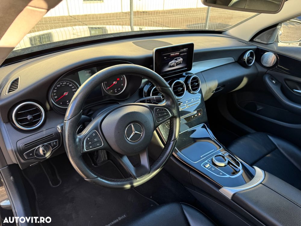 Mercedes-Benz C - 11