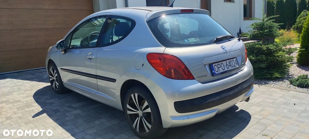 Peugeot 207 - 4