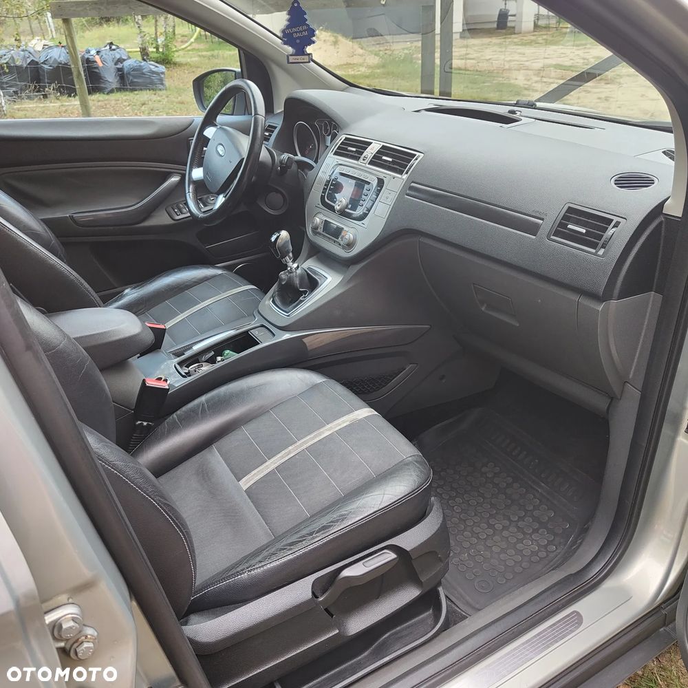 Ford Kuga - 11