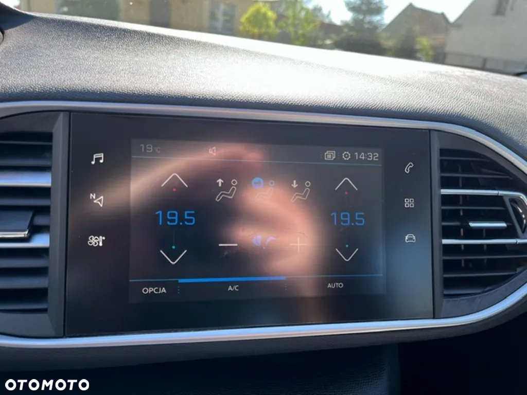 Peugeot 308 1.5 BlueHDi Active S&S EAT6 - 12