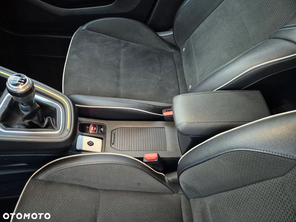 Renault Clio TCe 100 INTENS - 16