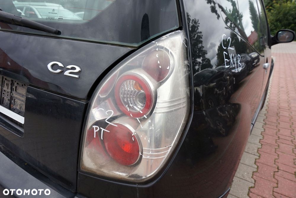LAMPA TYLNA PRAWA C2 PH1 6351S7 CITROEN 2003-2005 - 1