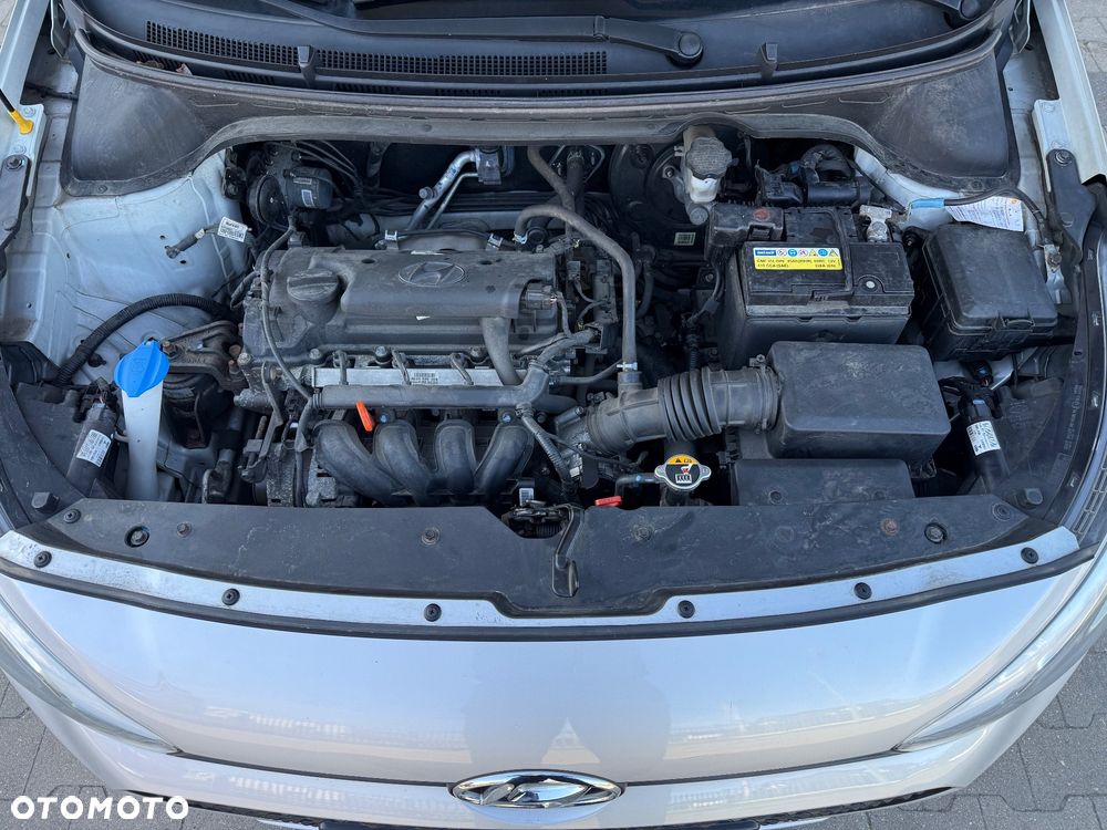 Hyundai i20 1.4 Style EU5 - 36