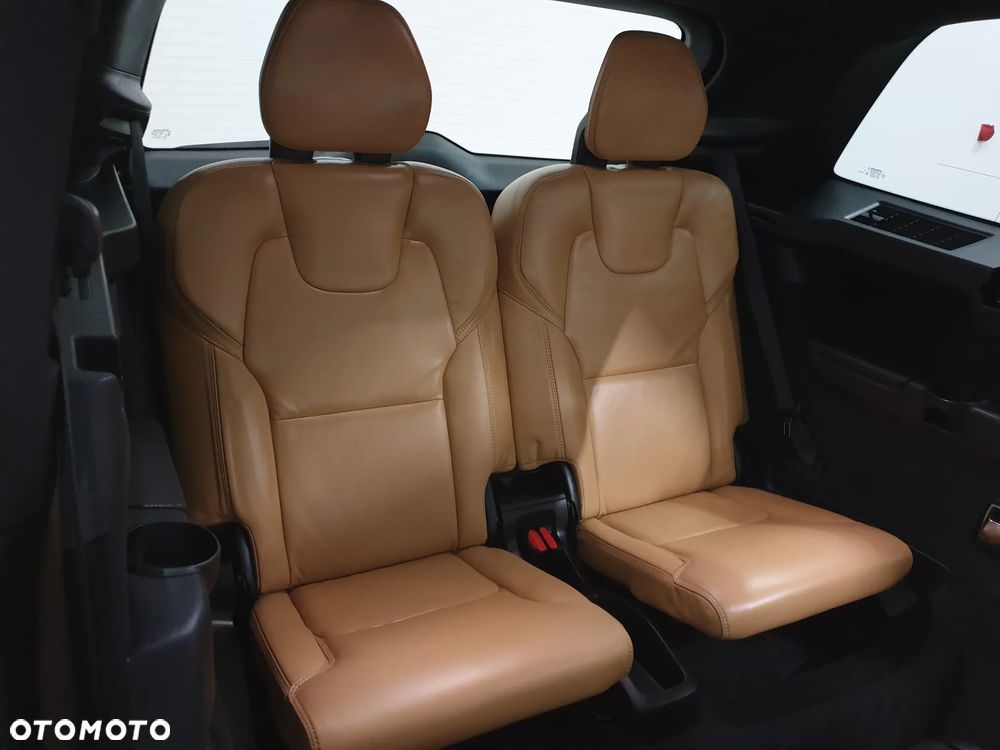 Volvo XC 90 D5 AWD Inscription 7os - 28