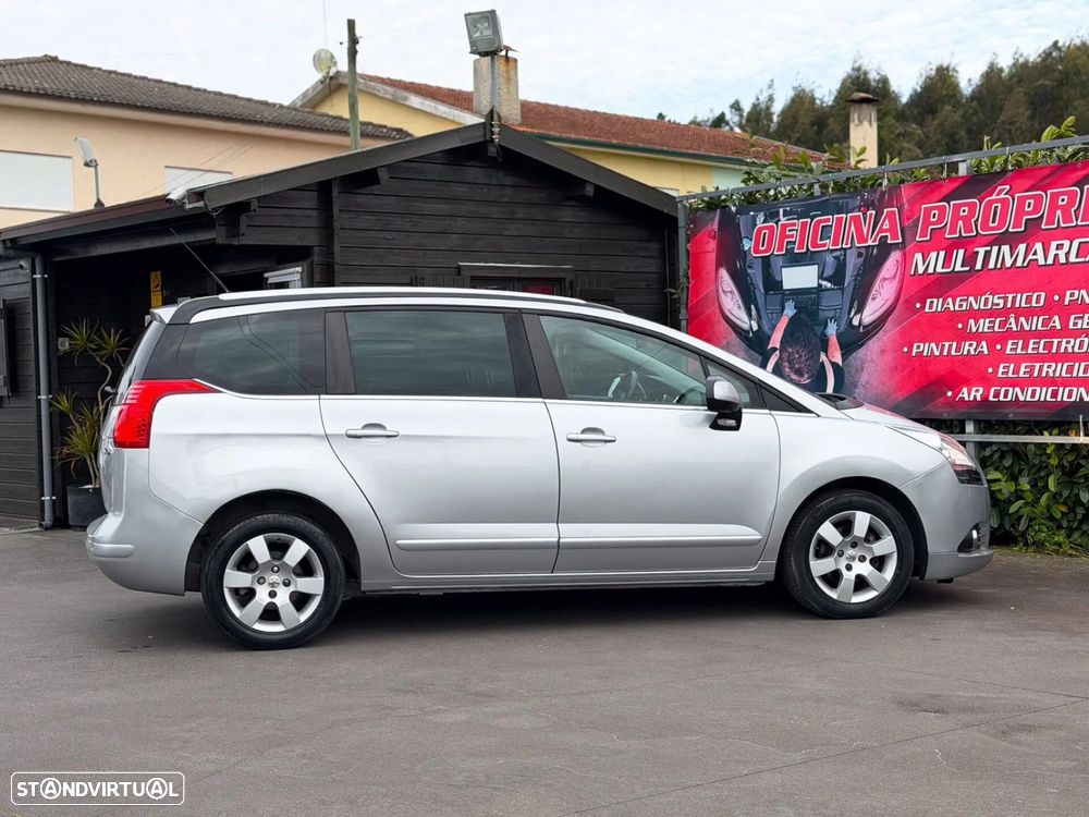 Peugeot 5008 1.6 E-HDi Active 2-Tronic - 11