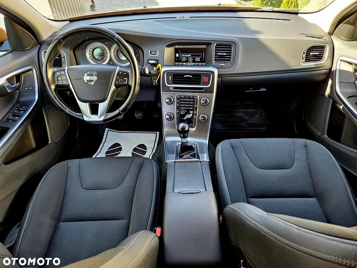 Volvo V60 D3 Summum - 18