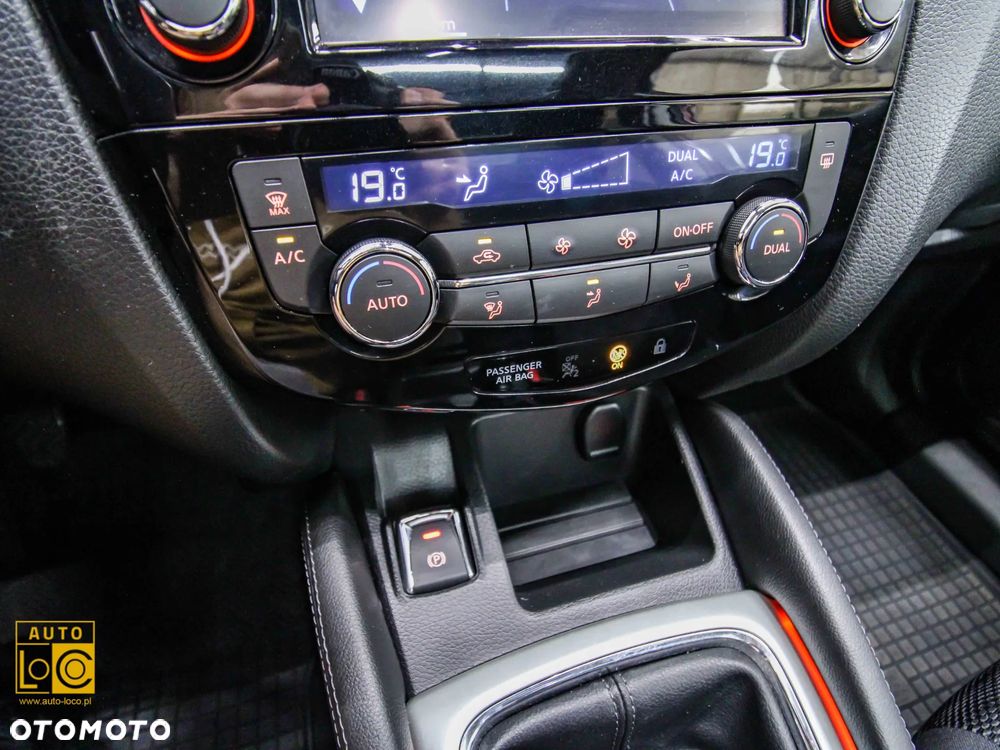 Nissan Qashqai 1.2 DIG-T N-Connecta - 22