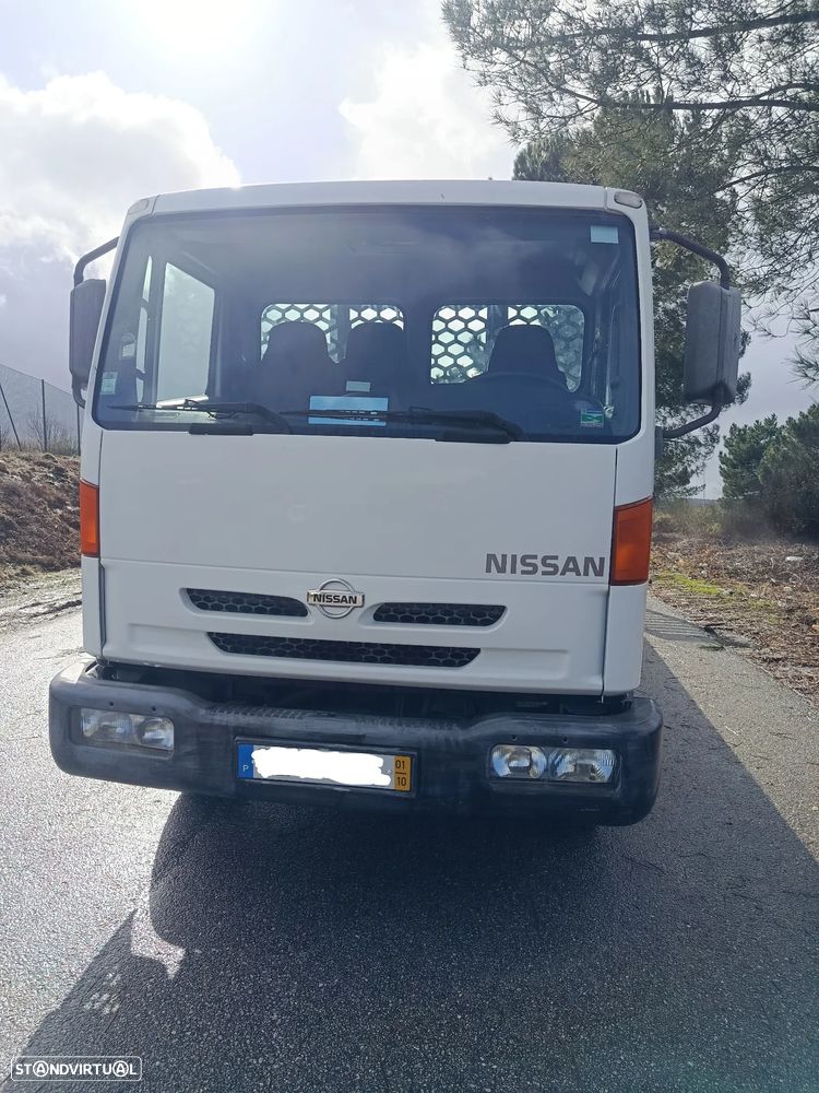 Nissan Atleon 140 - 1