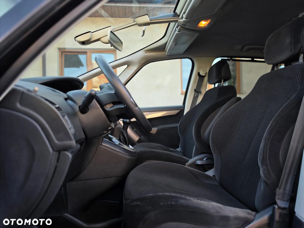Citroën C4 Grand Picasso - 12