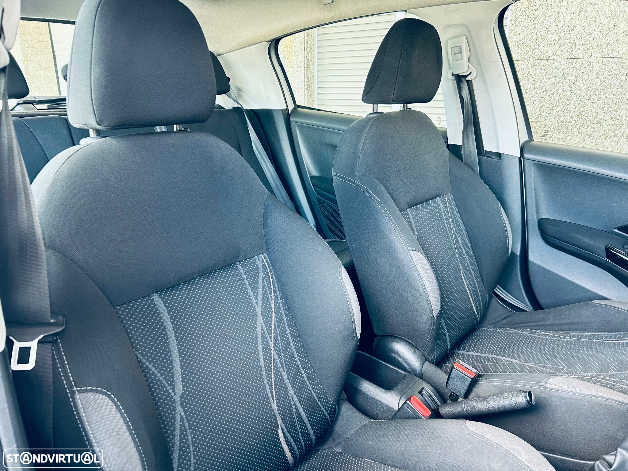 Peugeot 208 1.4 HDi Active - 23