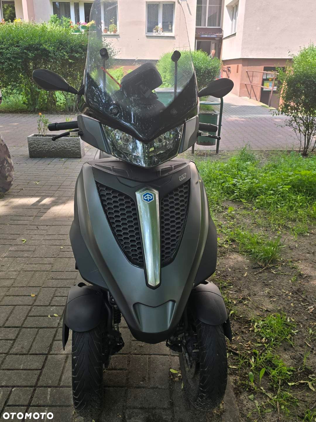 Piaggio MP-3 - 1