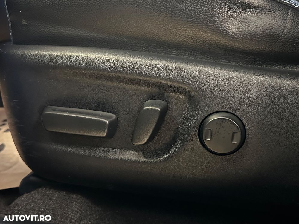 Toyota RAV4 - 18