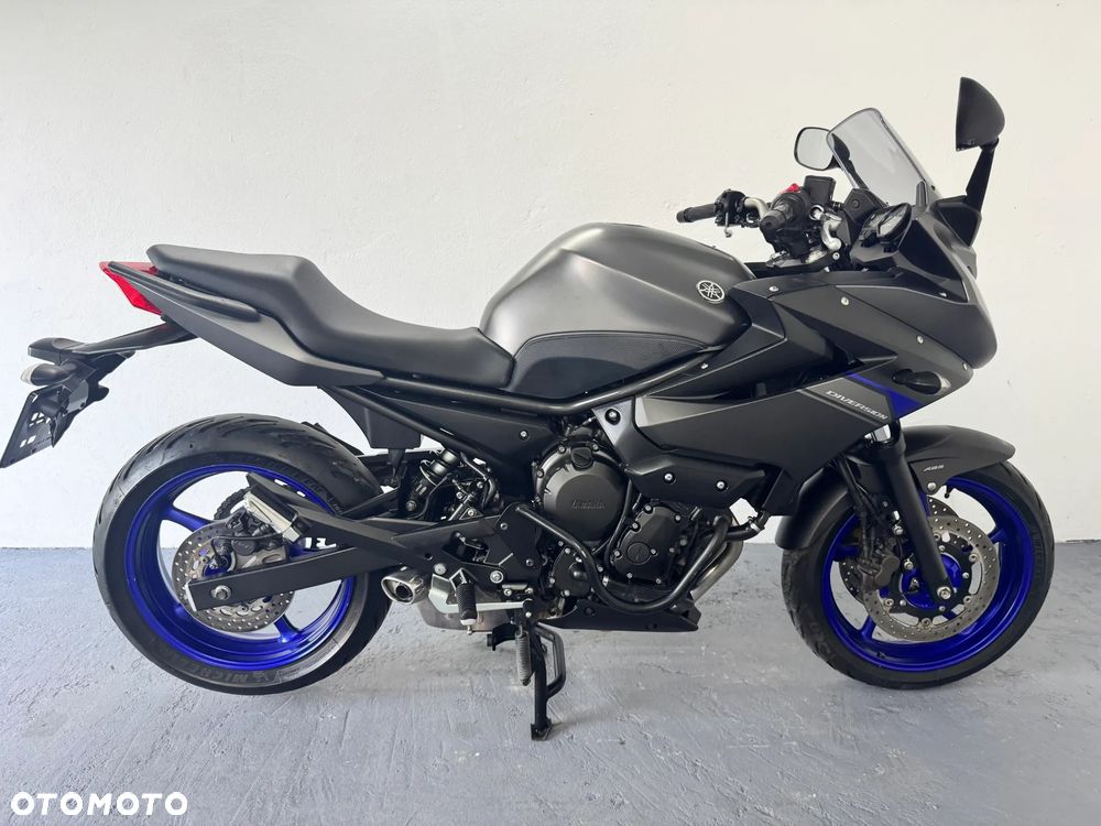 Yamaha XJ - 2