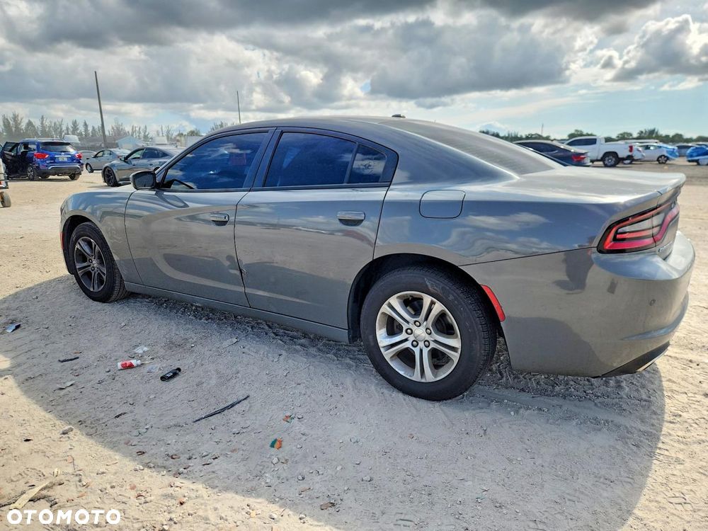 Dodge Charger - 3