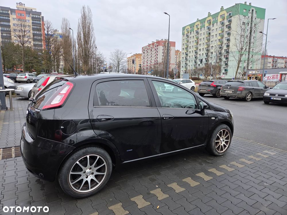 Fiat Grande Punto 1.4 8V Dynamic - 4