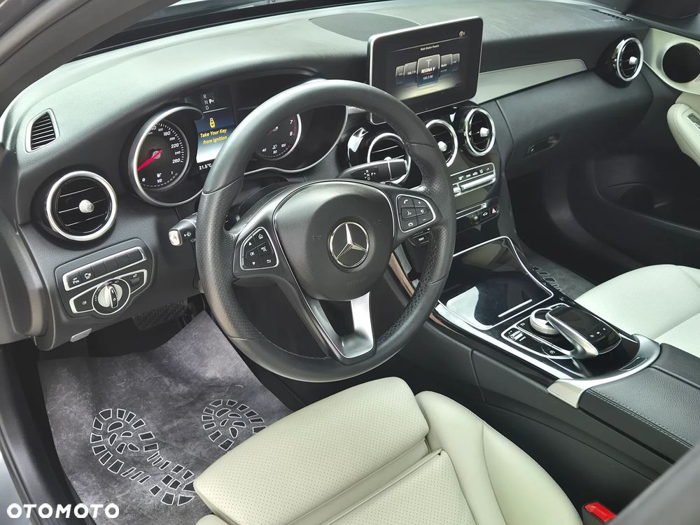 Mercedes-Benz Klasa C 300 7G-TRONIC AMG Line - 8