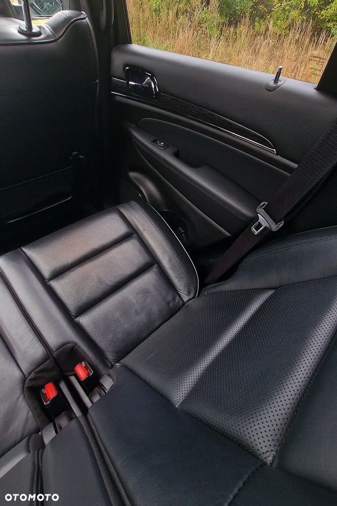 Jeep Grand Cherokee 3.6 V6 Overland Summit - 25